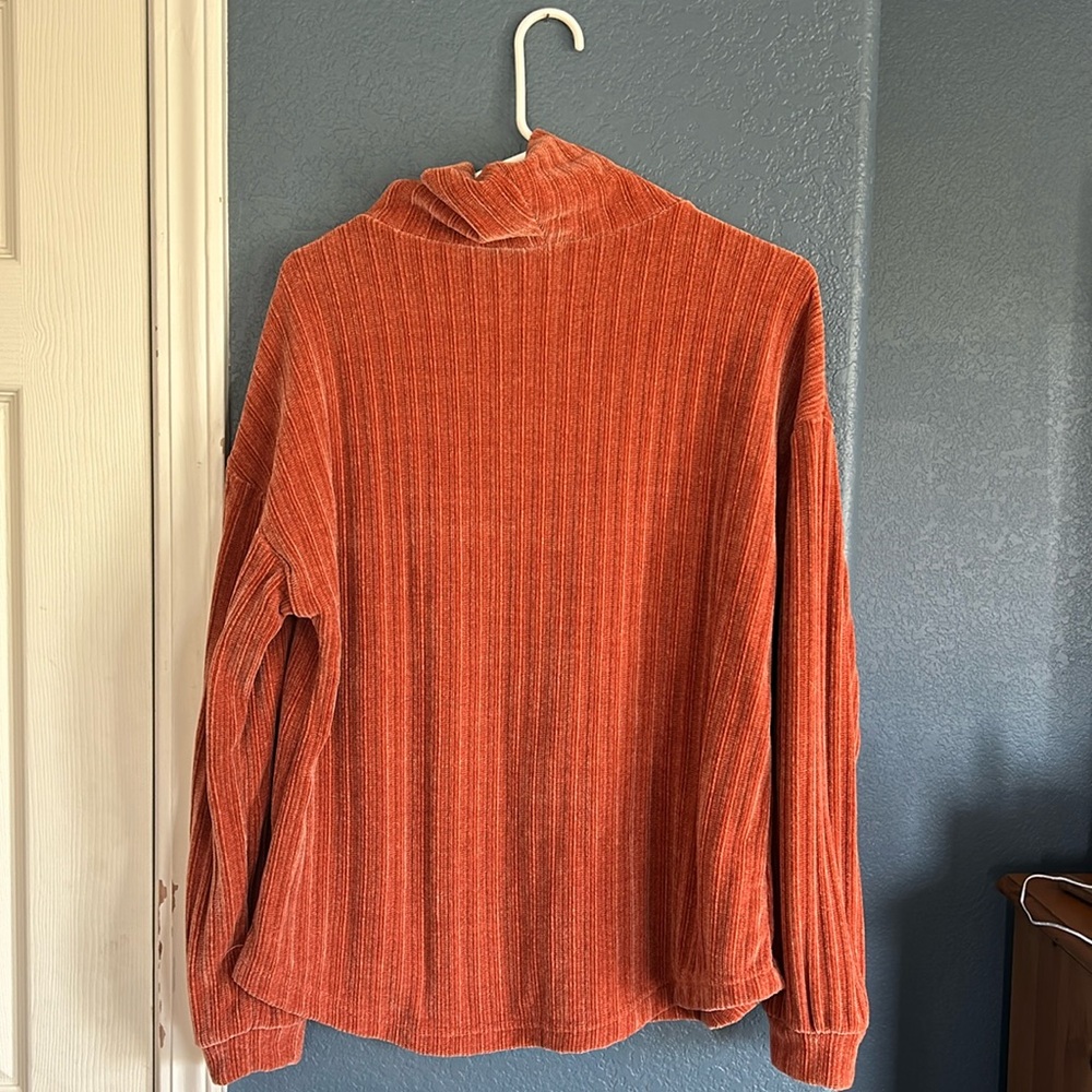 Burnt orange turtle neck sweater